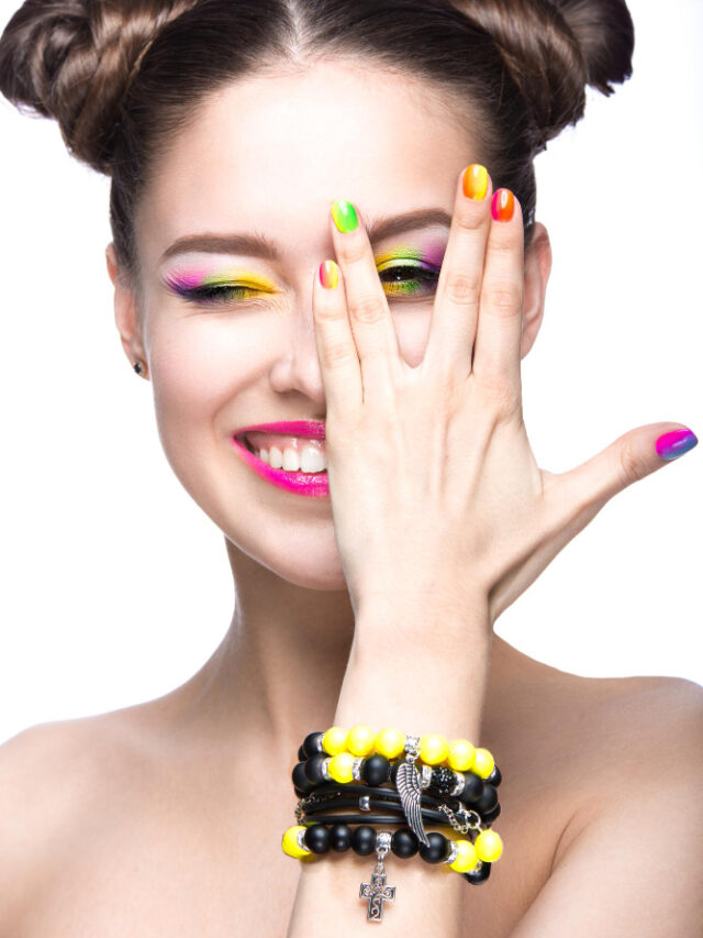 beautiful-girl-pink-sunglasses-with-bright-makeup-colorful-nails-beauty-face