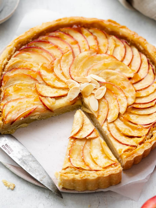 7 APPLE TART RECIPES THAT WILL GIVE YOU ALL THE FALL FEELS
