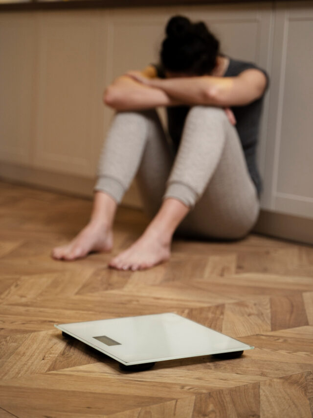 woman-with-eating-disorder-crying-scale